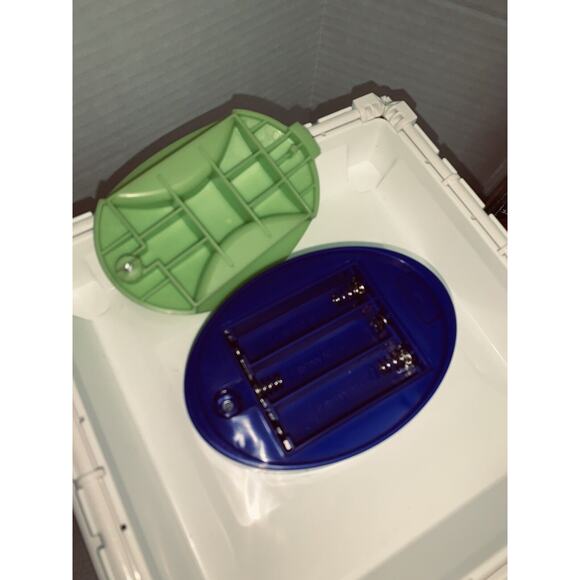 Lite Brite Four Share Cube Some Pattern Sheets Working Battery Operated Pegs EUC - Picture 8 of 13